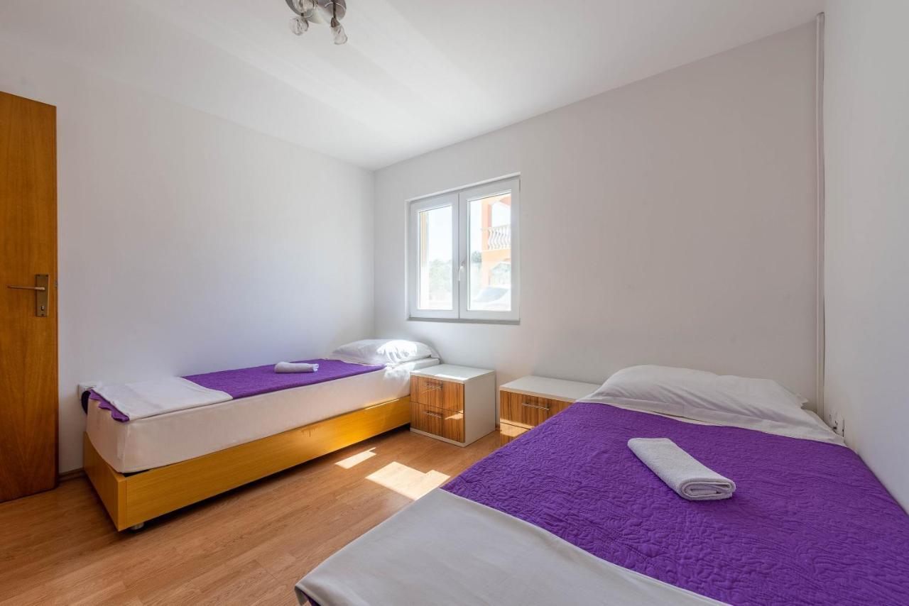 Niko Apartment Вир Екстер'єр фото