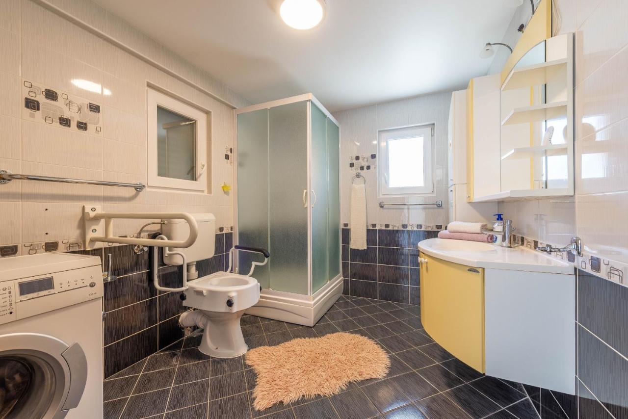 Niko Apartment Вир Екстер'єр фото